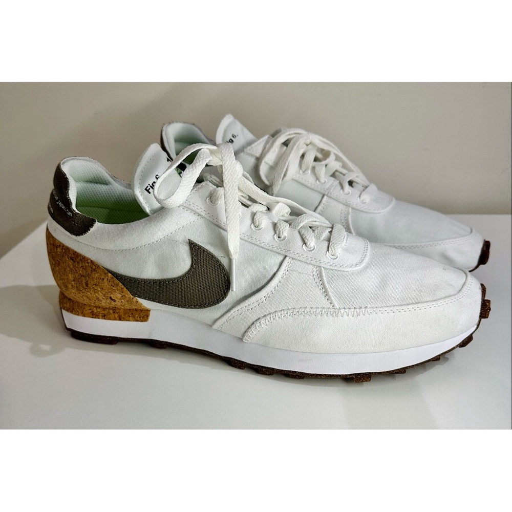Nike: 2021 Daybreak-Type 'Cork - Pagoda'